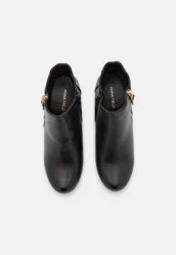 Bottines À Plateau - Black 11 Bottines À Plateau - Black -Chaussure Boutique 134cb1a9a4554375b0616df961776611 scaled