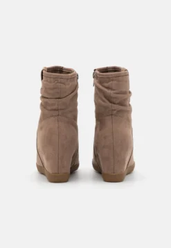 Anna Field Winter Boot - Bottines Compensées - Taupe 9 Anna Field Winter Boot - Bottines Compensées - Taupe -Chaussure Boutique 25a4365dbe694dfe88552a3563bd424c scaled