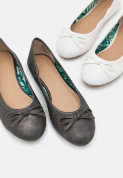 Anna Field 2 Pack - Ballerines - Black/White 13 Anna Field 2 Pack - Ballerines - Black/White -Chaussure Boutique 2b93b9cc740a4f54a44575e4d150a98b scaled