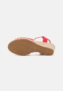Anna Field Sandales Compensées - Red 10 Anna Field Sandales Compensées - Red -Chaussure Boutique 738c3f71ad1e4ae5b2e47da133289aec