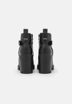 Bottines À Talons Hauts - Black -Chaussure Boutique 8570581ca452475ca7e9b55872db68e0