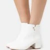 Wide Fit - Bottines - White