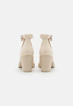 Anna Field Sandales Classiques / Spartiates - Offwhite 9 Anna Field Sandales Classiques / Spartiates - Offwhite -Chaussure Boutique b9a96f53a39140eaa6027a4d841f19a9
