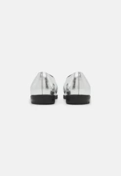 Anna Field Mocassins - Silver -Chaussure Boutique d1e03ec893f1408f9425ff040bbd94ba scaled