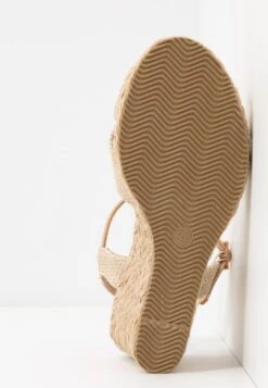 Anna Field Sandales Compensées - Beige 13 Anna Field Sandales Compensées - Beige -Chaussure Boutique e7d50a84676341139a52b1b4f6d1236e