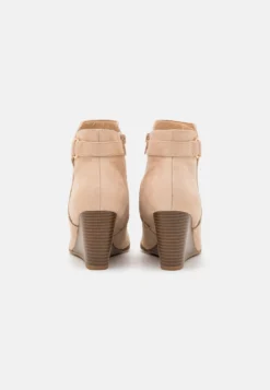 Anna Field Bottines Compensées - Beige 9 Anna Field Bottines Compensées - Beige -Chaussure Boutique fed07a038b23490cbf581c794b4f8df2 scaled